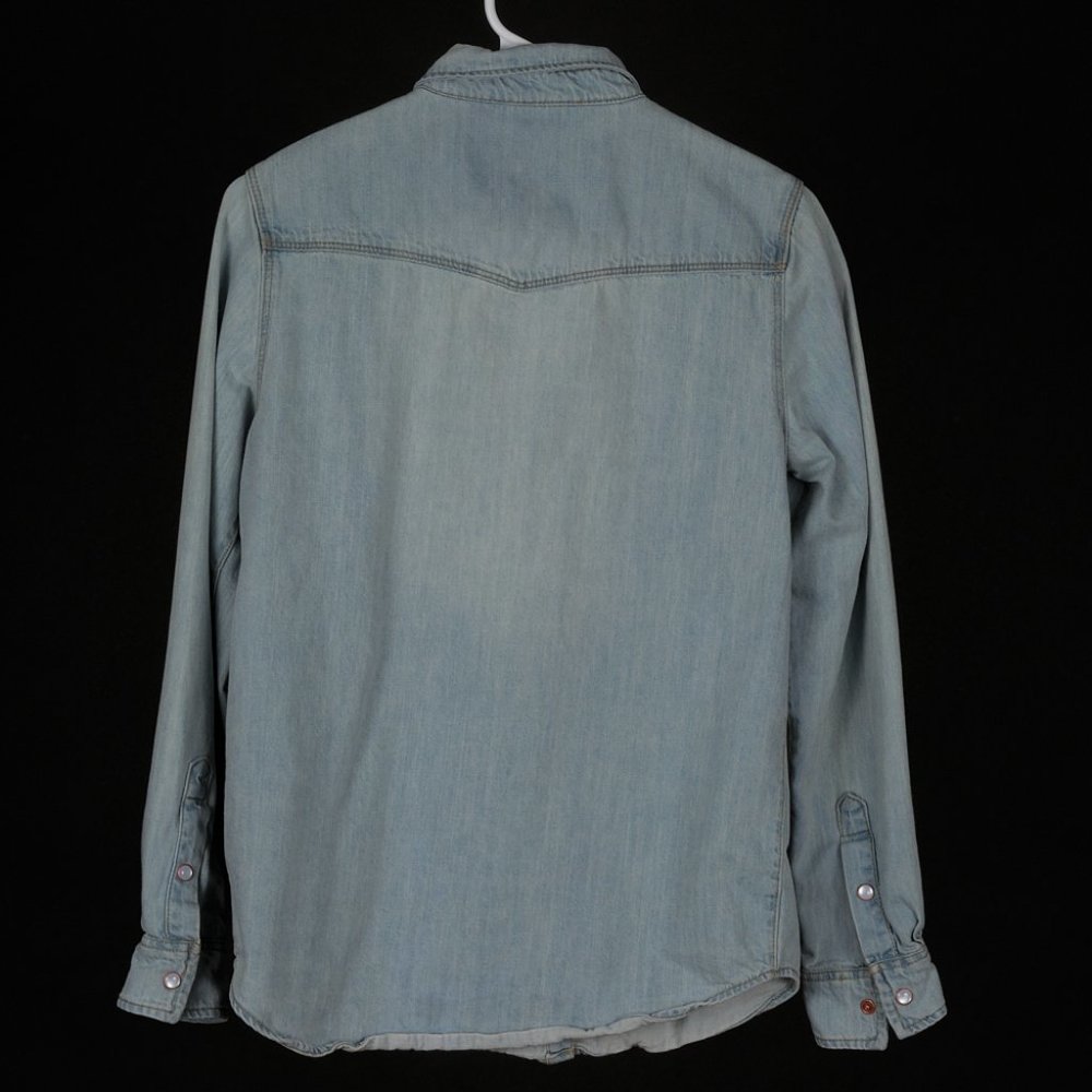 MNG Mango Distressed Light Denim Pearl Snap Button Down XS - Picture 2 of 7